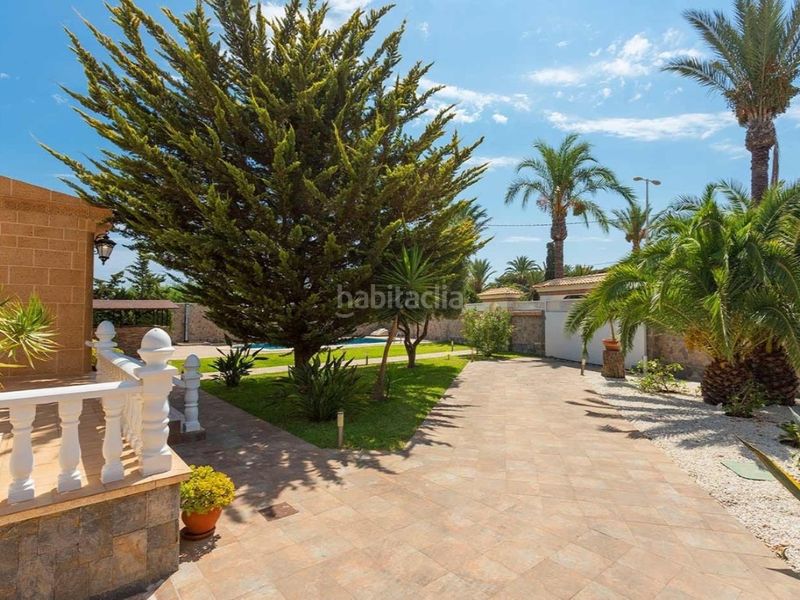 Foto 2fb1dadb-31ba-4175-af6a-87de67a9bf5f. Casa amb aparcament piscina a Cabo Roig Orihuela