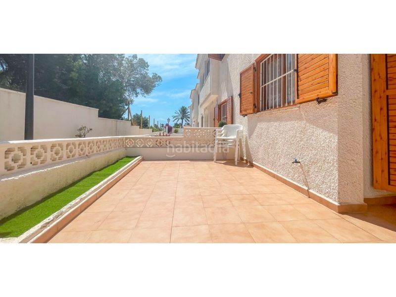 Foto 6f86a05f-f674-410b-9f2a-306ca93fde81. Casa amb aparcament a Playa Flamenca Orihuela