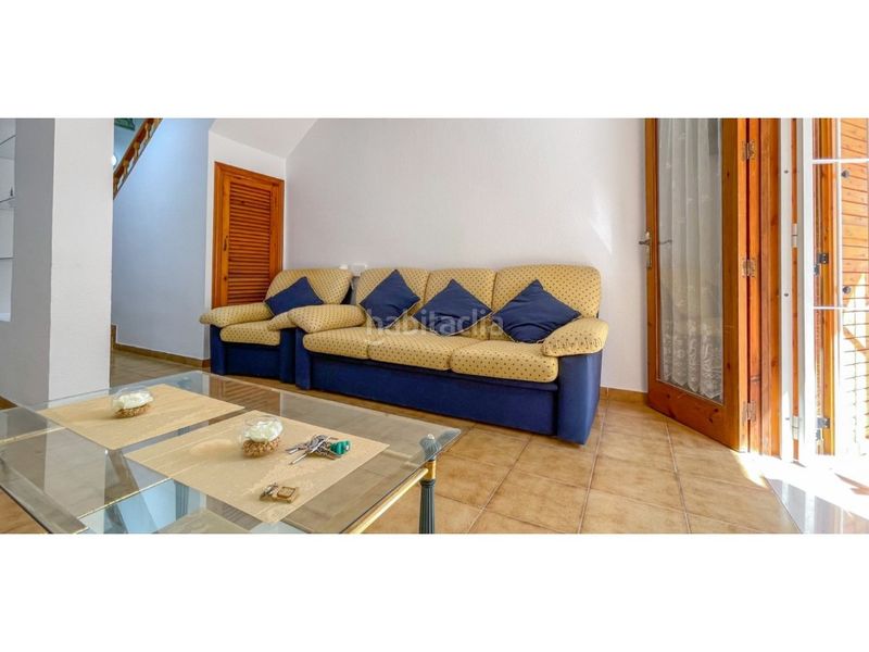 Foto d34cb998-7f38-4617-9b02-35a7c020a51a. Casa amb aparcament a Playa Flamenca Orihuela
