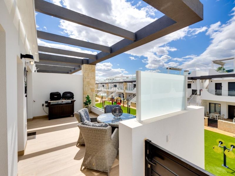 Foto 66ea0689-e712-46b8-8682-93ed87ca7c9d. Casa amb aparcament piscina a Zeniamar - Horizonte - La Campana Orihuela
