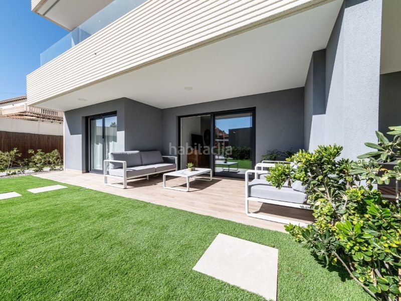 Foto 02899925-3a84-48c0-9393-71cffb43d07a. Apartament amb piscina a Punta Prima Torrevieja