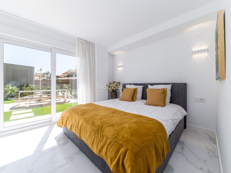 Foto 8f4099f7-c5f9-491f-b1f2-3f05ebd13688. Apartament amb piscina a Punta Prima Torrevieja