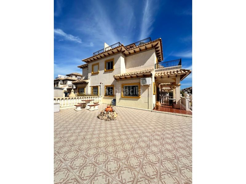 Foto 8398d2e9-67ae-4185-8aa3-45bfb2b541aa. Casa amb piscina a Lomas de Cabo Roig - Los Dolses Orihuela