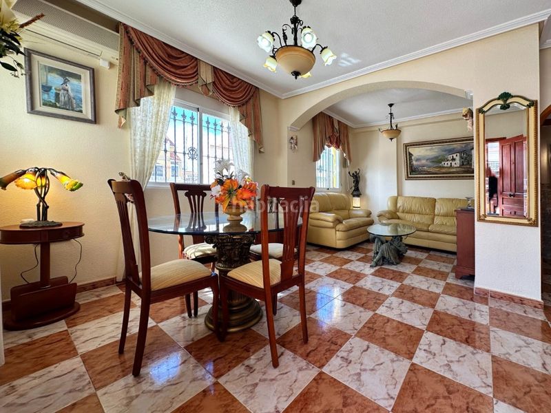 Foto f9eb7357-5a98-413d-9bec-6dae69fa1127. Casa amb piscina a Lomas de Cabo Roig - Los Dolses Orihuela