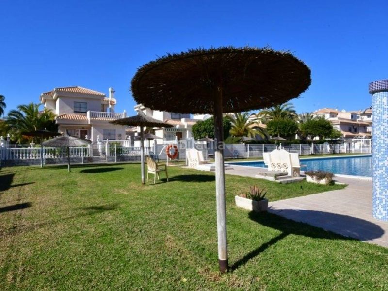 Foto 246e9fd7-9594-44a0-83e5-b48c0fb87003. Casa amb piscina a Playa Flamenca Orihuela