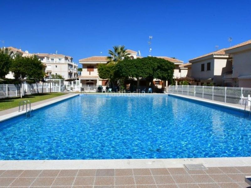 Foto 9f80130e-f8b7-45da-91a1-b2c724b74707. Casa amb piscina a Playa Flamenca Orihuela