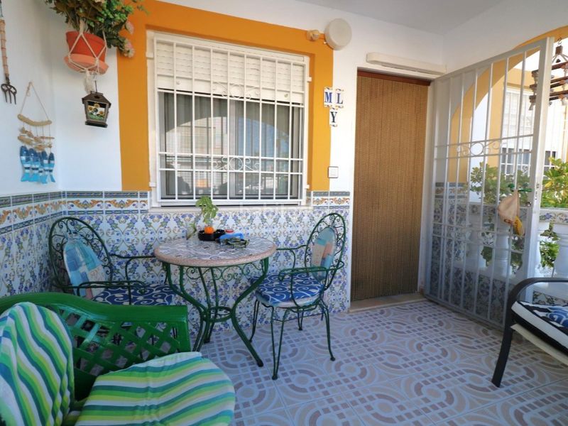 Foto 11a831d4-43b9-4e14-92dd-76a07ce2923c. Casa amb piscina a Zona Carrefour - Urbanizaciones Torrevieja