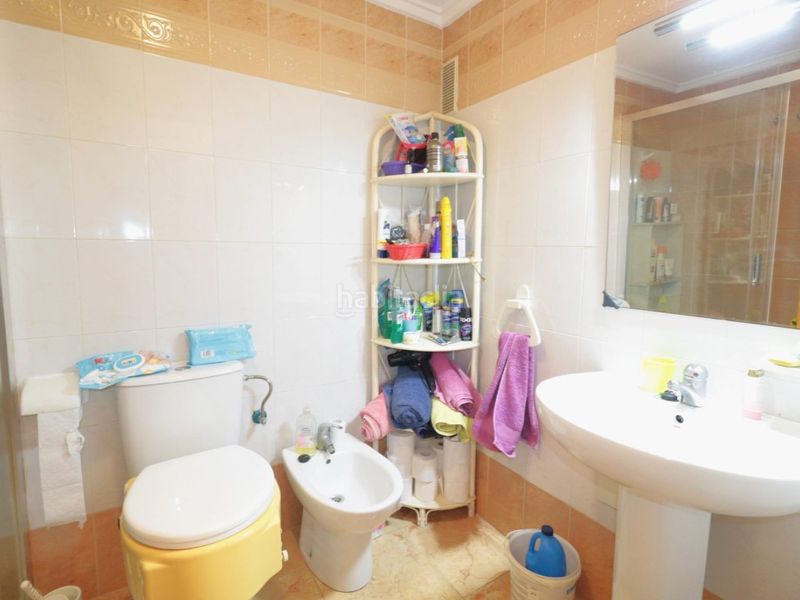 Foto a1d23818-c3df-4829-a4cc-eea66ce5b5f1. Casa amb piscina a Zona Carrefour - Urbanizaciones Torrevieja