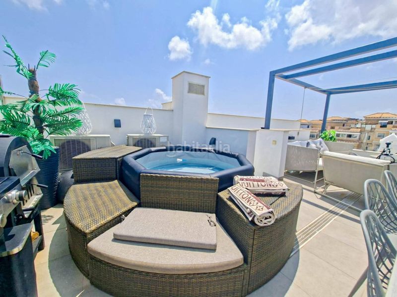 Foto e6ccd1a6-d6a3-40dc-a629-741be72a2b77. Casa amb piscina a Los Almendros Orihuela