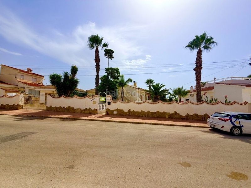Foto 1bb708cb-3442-44cc-a05f-8b27a6a632ed. Casa amb calefacció aparcament piscina a Centro de la Ciudad Quesada Rojales