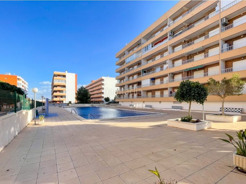 Foto f3e4cbad-6f8a-49f5-bed0-a8030b44ccf2. Àtic amb aparcament a Punta Prima Torrevieja
