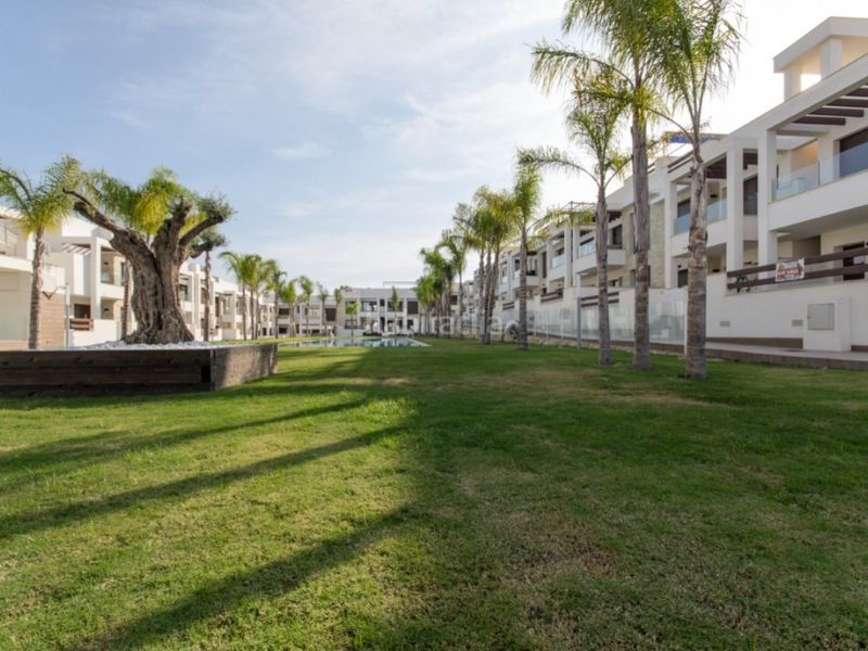 Foto 050c0fb6-611d-49a9-85fd-4be4c3493339. Casa amb piscina a Los Balcones-Los Altos Torrevieja