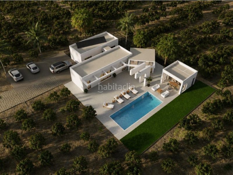 Foto fb5dcf59-0f9d-4f82-b28c-af4e62cabf22. Casa amb piscina a Benejúzar