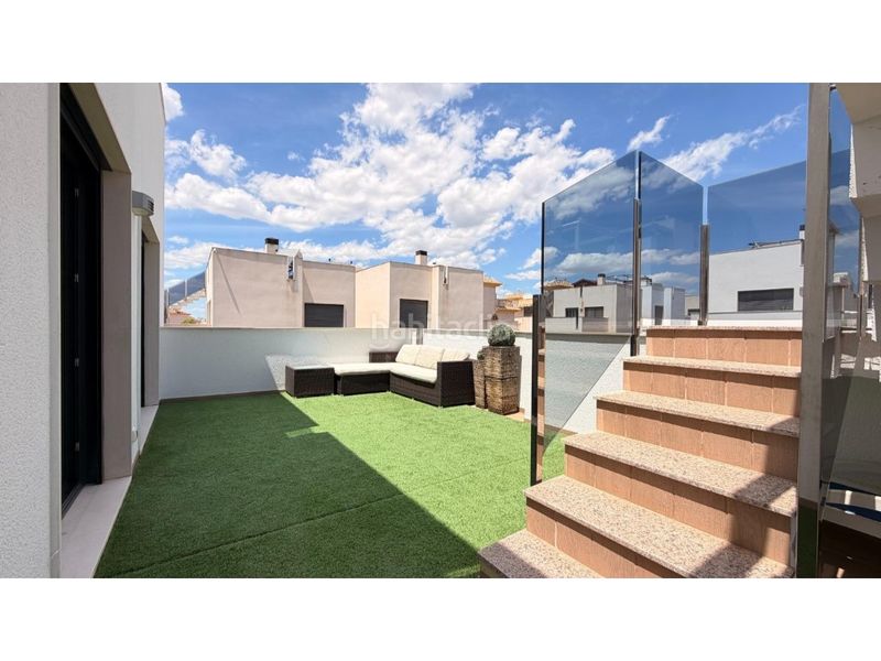 Foto 0cdeec8a-3e0d-48e9-8d69-cca22bb18b4c. Casa amb piscina a Parque Acuático - Sector 25 Torrevieja
