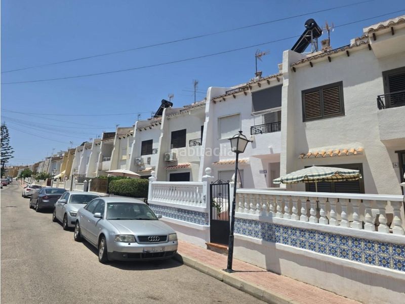 Foto 971a62d7-03d8-4dab-abc2-98059908d206. Casa amb piscina a Los Balcones-Los Altos Torrevieja