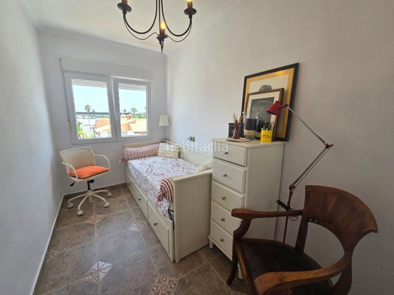 Foto f03d85b8-3521-41d4-bbc2-0cb25c057272. Casa amb piscina a Los Balcones-Los Altos Torrevieja