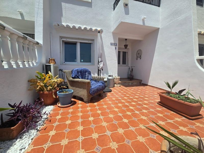 Foto f9526407-5d51-4187-bc44-1294e5451116. Casa amb piscina a Los Balcones-Los Altos Torrevieja