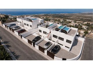 Casa  Calle albacete-ciudad comunica 3. Bungalows de nueva construcción en san miguel de salinas