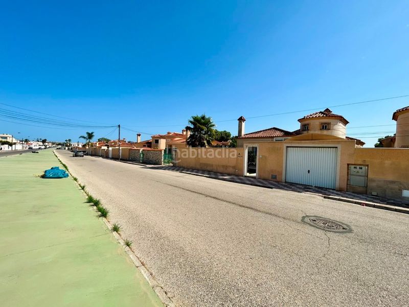 Foto 5659d867-ea13-4e11-9a3d-4e0102b77c02. Casa amb piscina a Zona Carrefour - Urbanizaciones Torrevieja