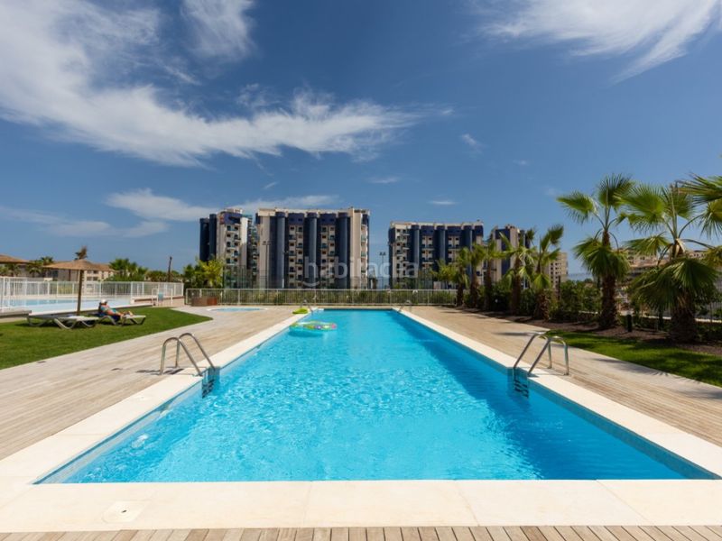 Foto 254b760d-208d-4074-b2d4-f5ad32582e51. Apartament amb aparcament a Punta Prima Torrevieja