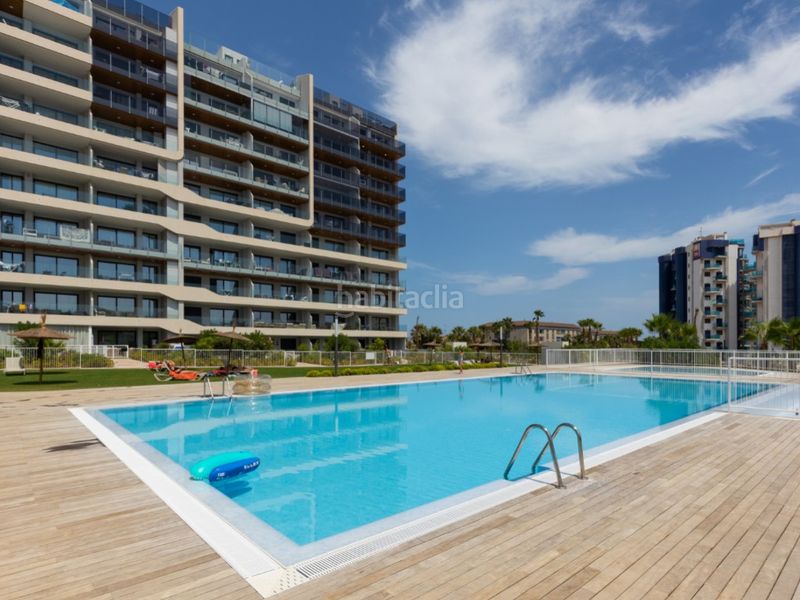 Foto 80e149b2-8806-4ace-a903-0a8a86df056c. Apartament amb aparcament a Punta Prima Torrevieja