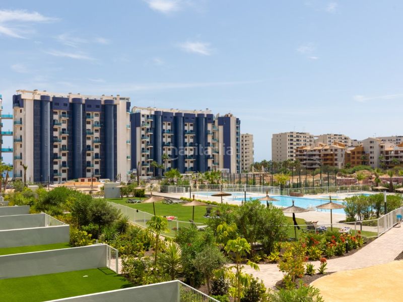 Foto d42a0d4b-9870-4bd3-8628-0d53e3a3a718. Apartament amb aparcament a Punta Prima Torrevieja
