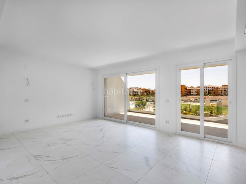 Foto d84b5c5f-0936-4ef7-b004-1a46053636a0. Apartament amb aparcament a Punta Prima Torrevieja