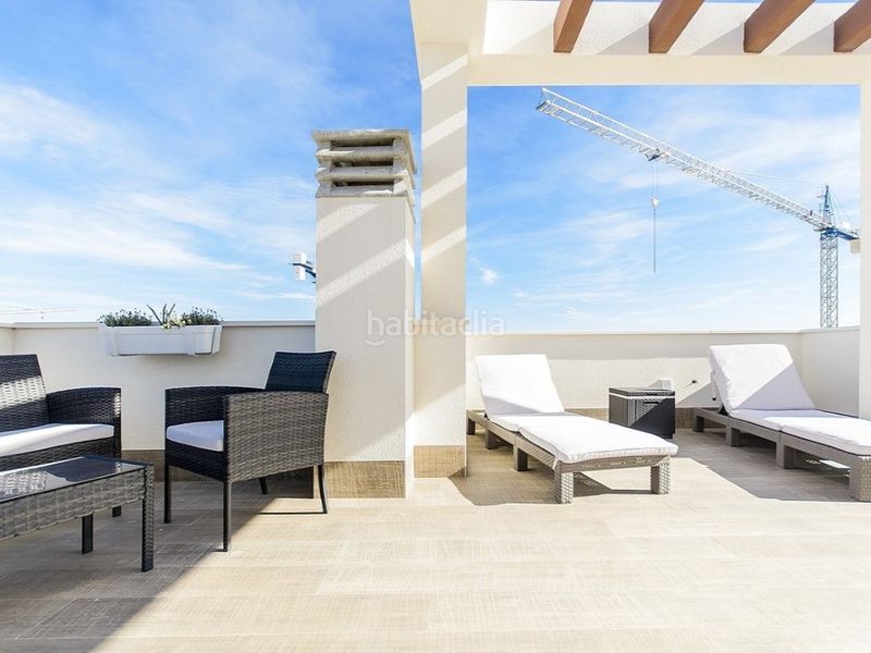 Foto c99785a1-7df5-47f8-9deb-1527004ea160. Casa amb piscina a Montesinos (Los)