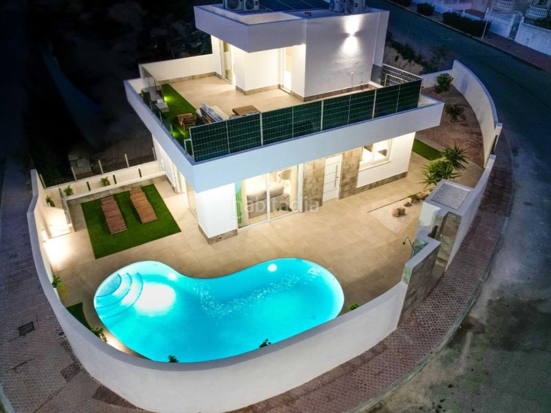 Foto 64956e03-0469-4272-baed-27b23eac437b. Casa amb piscina a La Marquesa Rojales