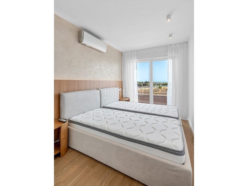 Foto 8973107d-36cc-4e64-a553-a95e3c3fe3f4. Apartament amb piscina a Punta Prima Torrevieja