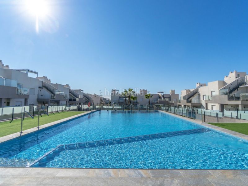 Foto 8942f7d9-a738-45ae-afcd-4de1643805bc. Apartament amb aparcament piscina a Parque Acuático - Sector 25 Torrevieja