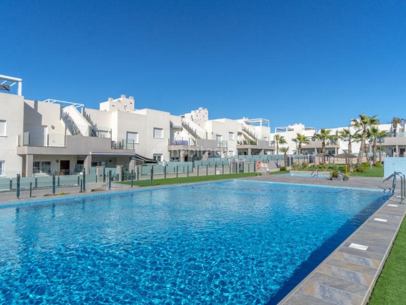 Foto 964580bf-5f37-4926-9051-f5094354a38b. Apartament amb aparcament piscina a Parque Acuático - Sector 25 Torrevieja