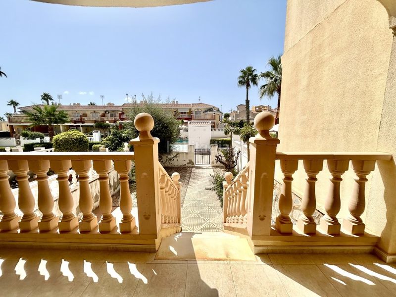 Foto e368b0ff-c90a-4f49-b9e5-c3ba7c7a46c9. Casa amb piscina a Centro de la Ciudad Quesada Rojales