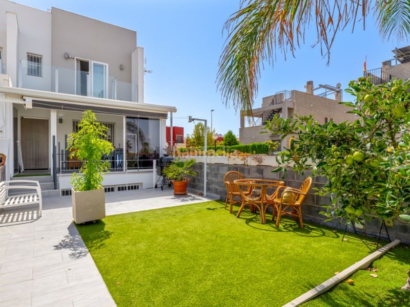 Foto 8c5880cf-f46d-48de-a791-ef85909dc00d. Casa amb aparcament piscina a Parque Acuático - Sector 25 Torrevieja