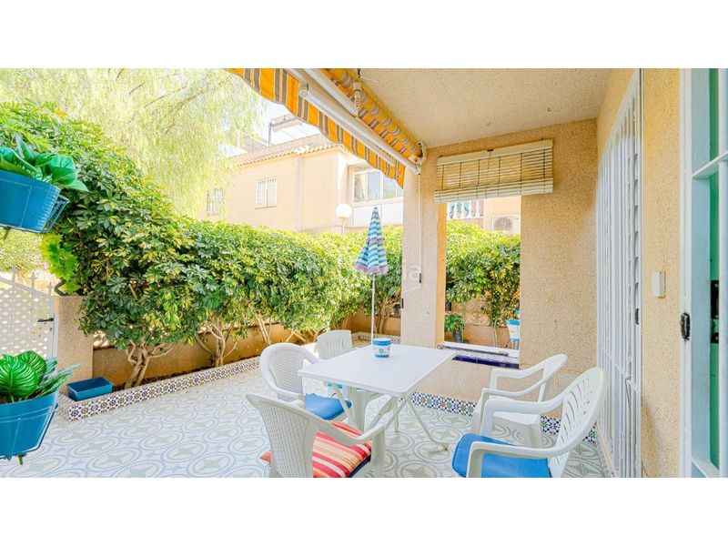 Foto 2b1a0e52-6597-4e9a-bc75-e922adb24aed. Casa amb piscina a Aguas Nuevas Torrevieja