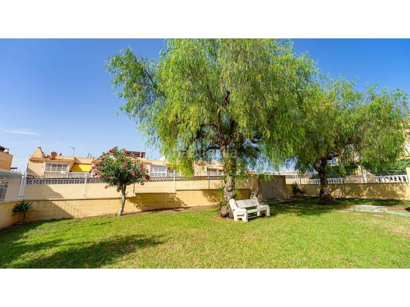 Foto 4662a9f5-9663-45fe-9129-a077bf5e4029. Casa amb piscina a Aguas Nuevas Torrevieja