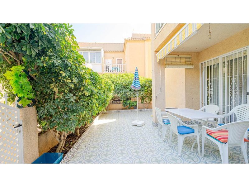 Foto d8e8cbba-9c5b-4e85-96e6-78e8f862ff31. Casa amb piscina a Aguas Nuevas Torrevieja