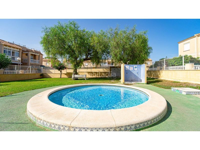 Foto de67b7cc-a1e3-4fe0-a183-0741954f5fb5. Casa amb piscina a Aguas Nuevas Torrevieja