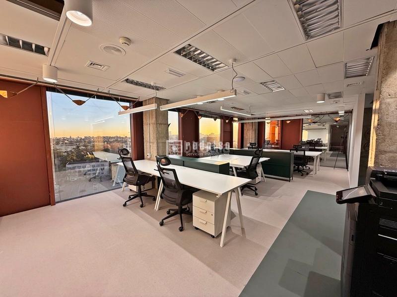 Foto 1f62616b-b823-4ae6-886d-32d43079aab7. Location bureau avec chauffage dans Castilla Madrid