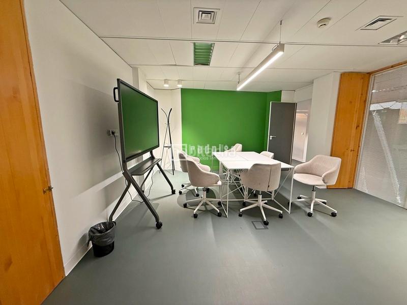 Foto e7a93f0c-c0ff-4c67-89df-f2e63198bcd2. Location bureau avec chauffage dans Castilla Madrid
