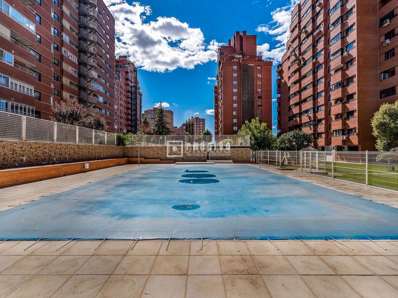 Foto 8ede4a5d-9afa-4780-a099-5956a1e3a872. Miete dachwohnung mit heizung parking pool in Castilla Madrid