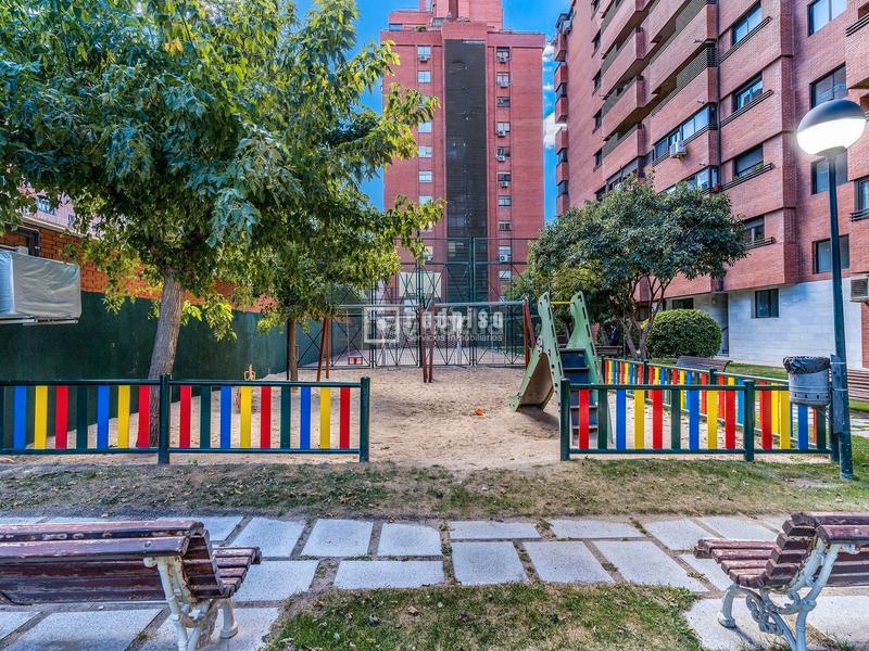 Foto eb886044-93d9-4908-8a79-4de95651fd03. Miete dachwohnung mit heizung parking pool in Castilla Madrid