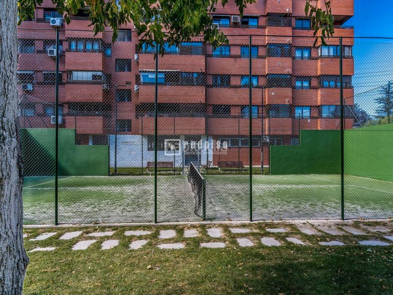 Foto 3dcc0b6d-29a6-4598-a7cf-f3cb7412a7ef. Rent penthouse with heating parking pool in Castilla Madrid