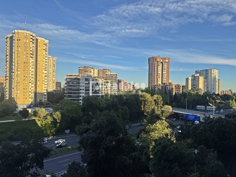 Foto 3baef3e4-89e0-4a08-9696-fc3147d87801. Pis amb calefacció aparcament piscina a Castilla Madrid