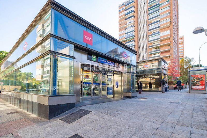 Foto f76fef90-347e-4740-a7ba-767bc41f70f7. Pis amb calefacció aparcament piscina a Castilla Madrid