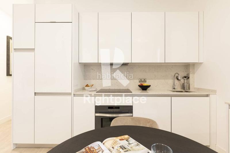 Foto d71d5a11-1653-4358-9f6e-ac03e621bbf9. Rent apartment with heating in Sol Madrid