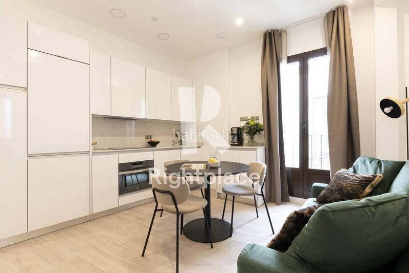 Foto 0b81a021-3ffc-40be-81eb-acd77e69aa3a. Miete appartement mit heizung in Sol Madrid