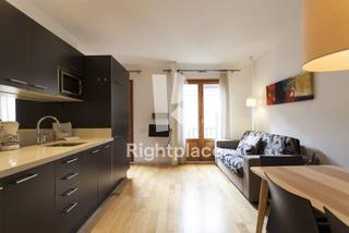 Lloguer Apartament a St. Pere - Sta. Caterina - El Born. Prctico y luminoso apartamento que consta de un salncomedor co