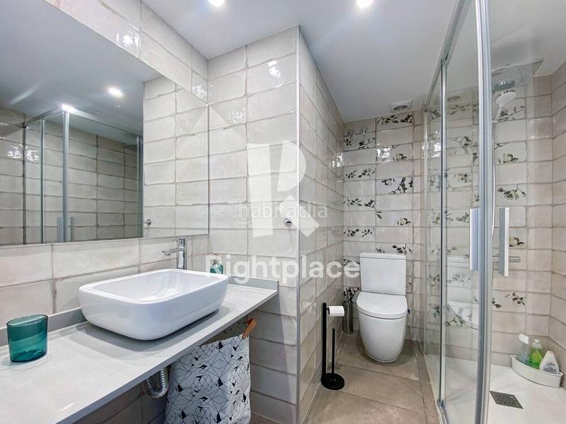 Foto f60e8511-3d92-414e-9ca5-2b125a2ae7c3. Alquiler piso en Sant Antoni Barcelona