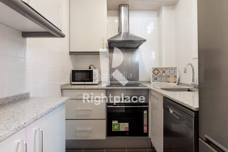 Foto 7d9e23e9-933c-47f3-9270-23e1ff807efb. Location appartement avec chauffage dans Hostafrancs Barcelona
